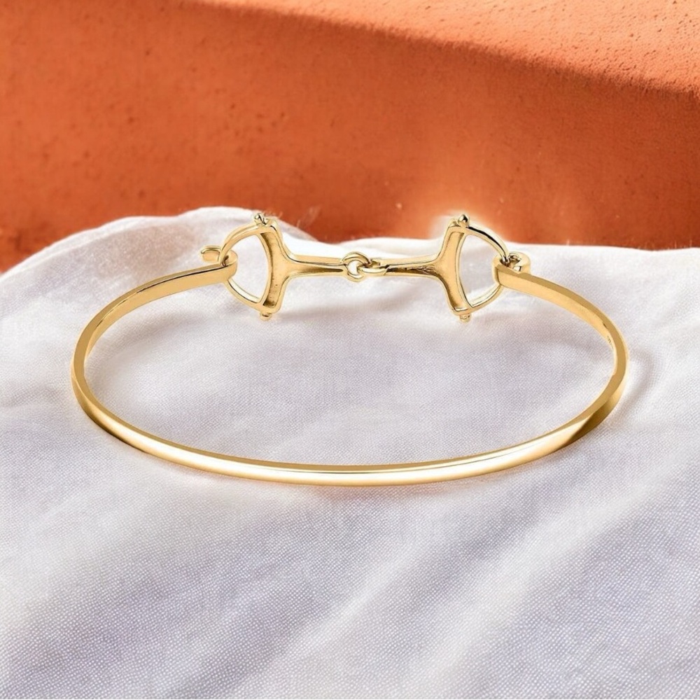 Snaffle Openable Bangle Bracelet In Gold - image 4